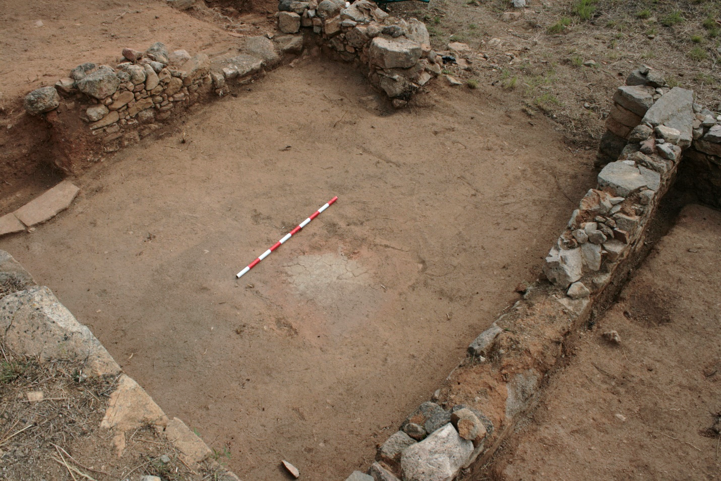 Room 4 in house 1 and its central hearth